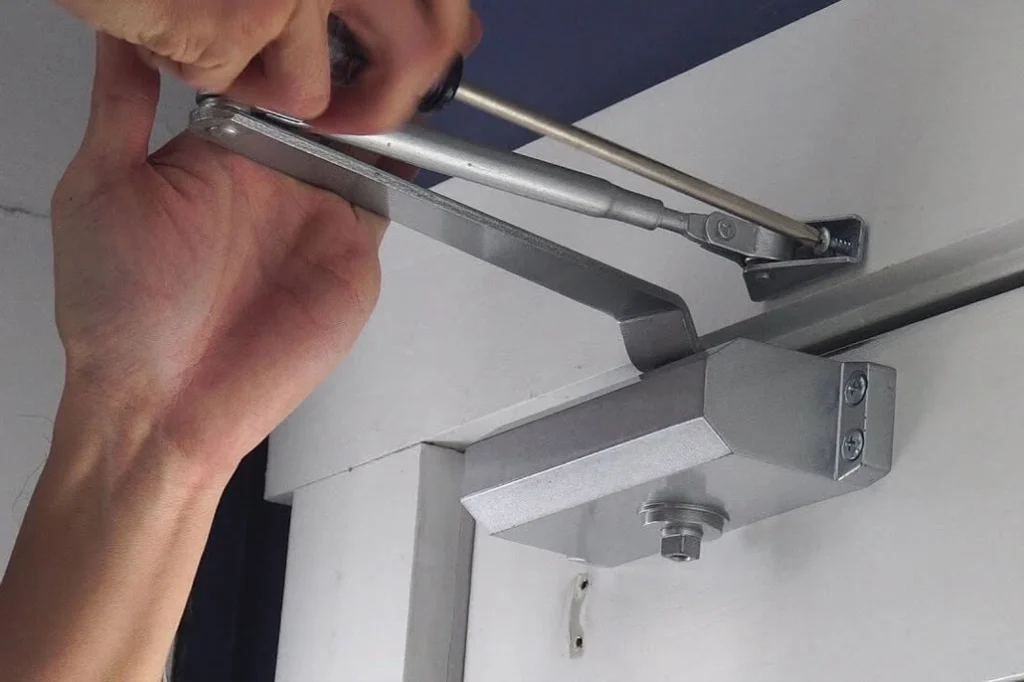 نصب آرام بند در تهران – نصاب حرفه‌ای در همان روز