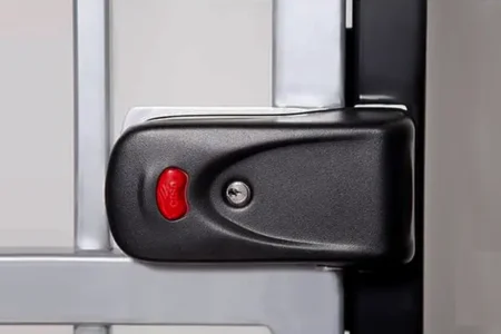 نصب قفل برقی در تهران – نصاب حرفه‌ای در کمتر از ۲ ساعت